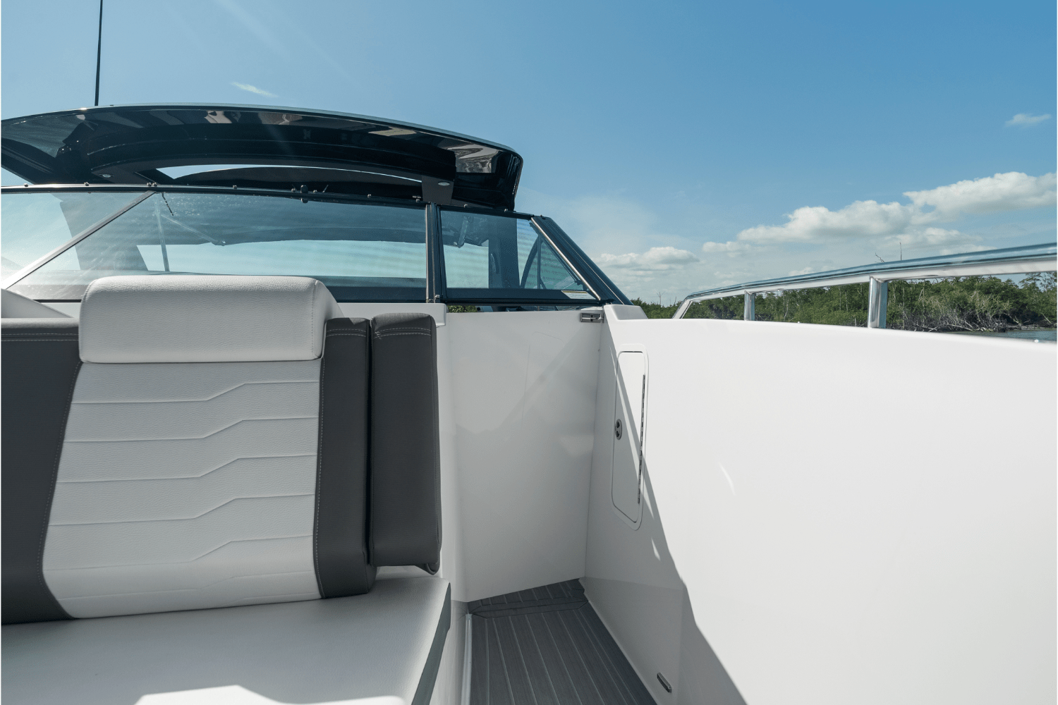 Slide: The Image of Cruisers Yachts 38 GLS Outboard 2026 - 92