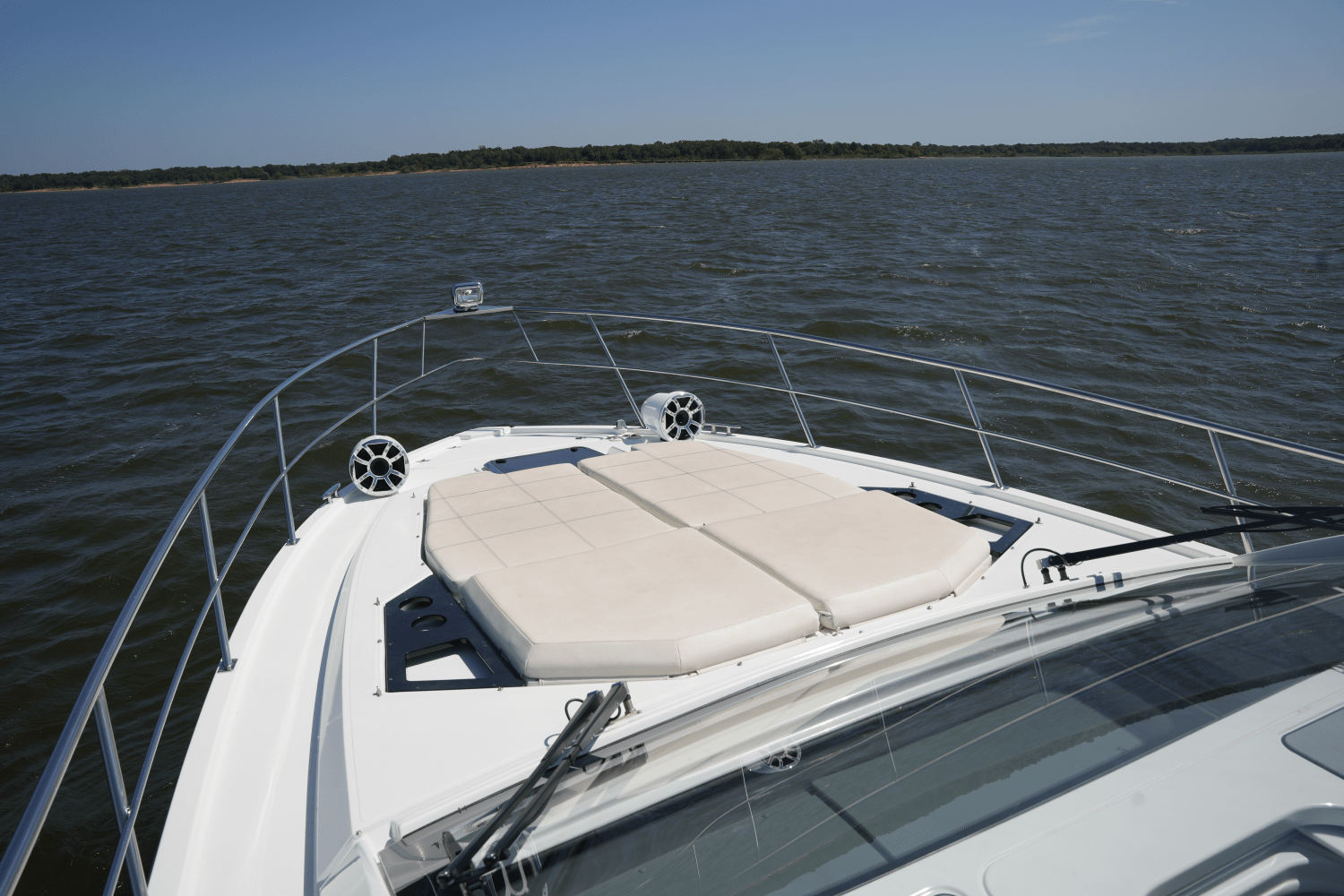 Slide: The Image of Cruisers Yachts 390 EXPRESS COUPE 2018 - 12