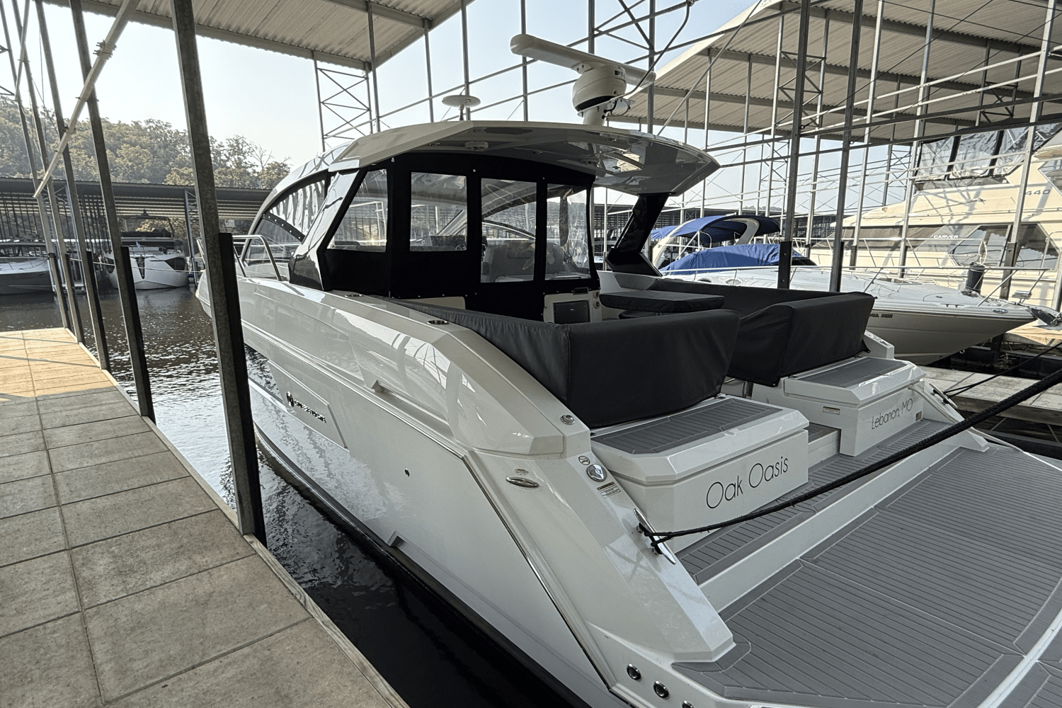 Slide: The Image of Cruisers Yachts 39 Express Coupe 2022 - 1
