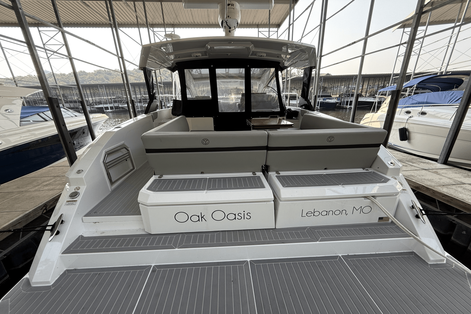 Slide: The Image of Cruisers Yachts 39 Express Coupe 2022 - 13