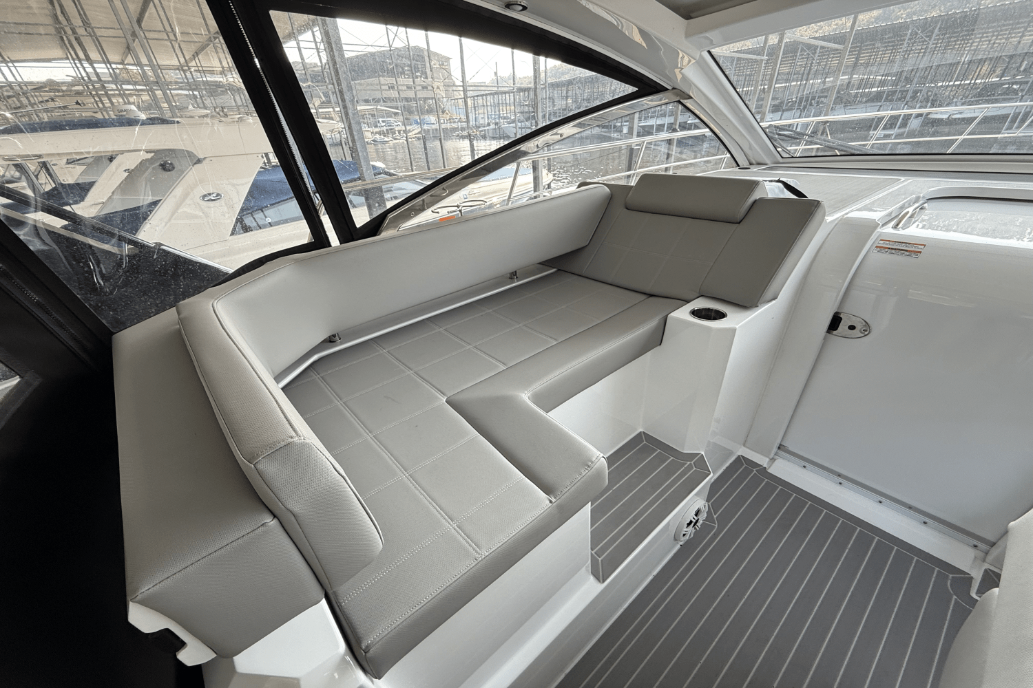 Slide: The Image of Cruisers Yachts 39 Express Coupe 2022 - 30