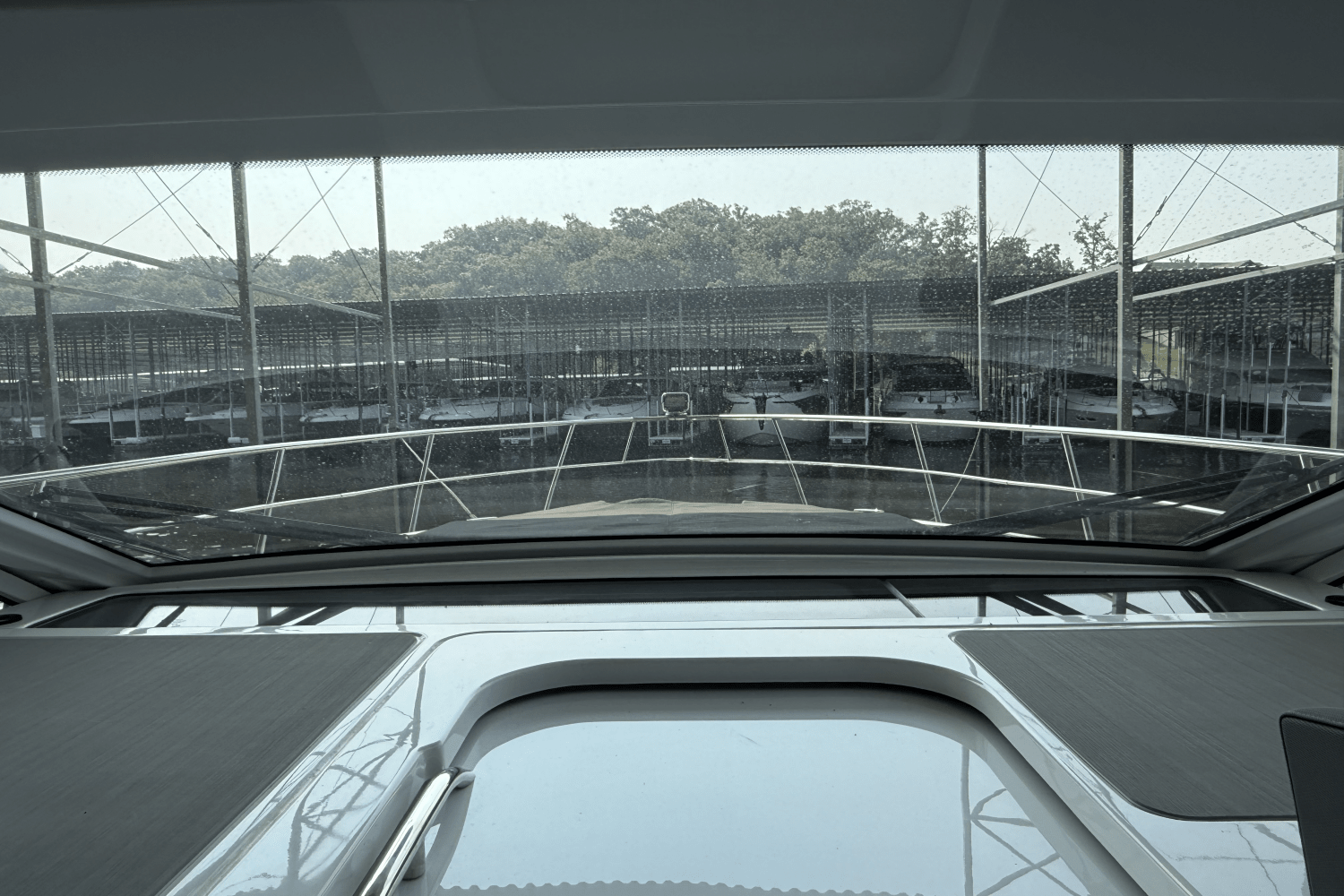 Slide: The Image of Cruisers Yachts 39 Express Coupe 2022 - 31