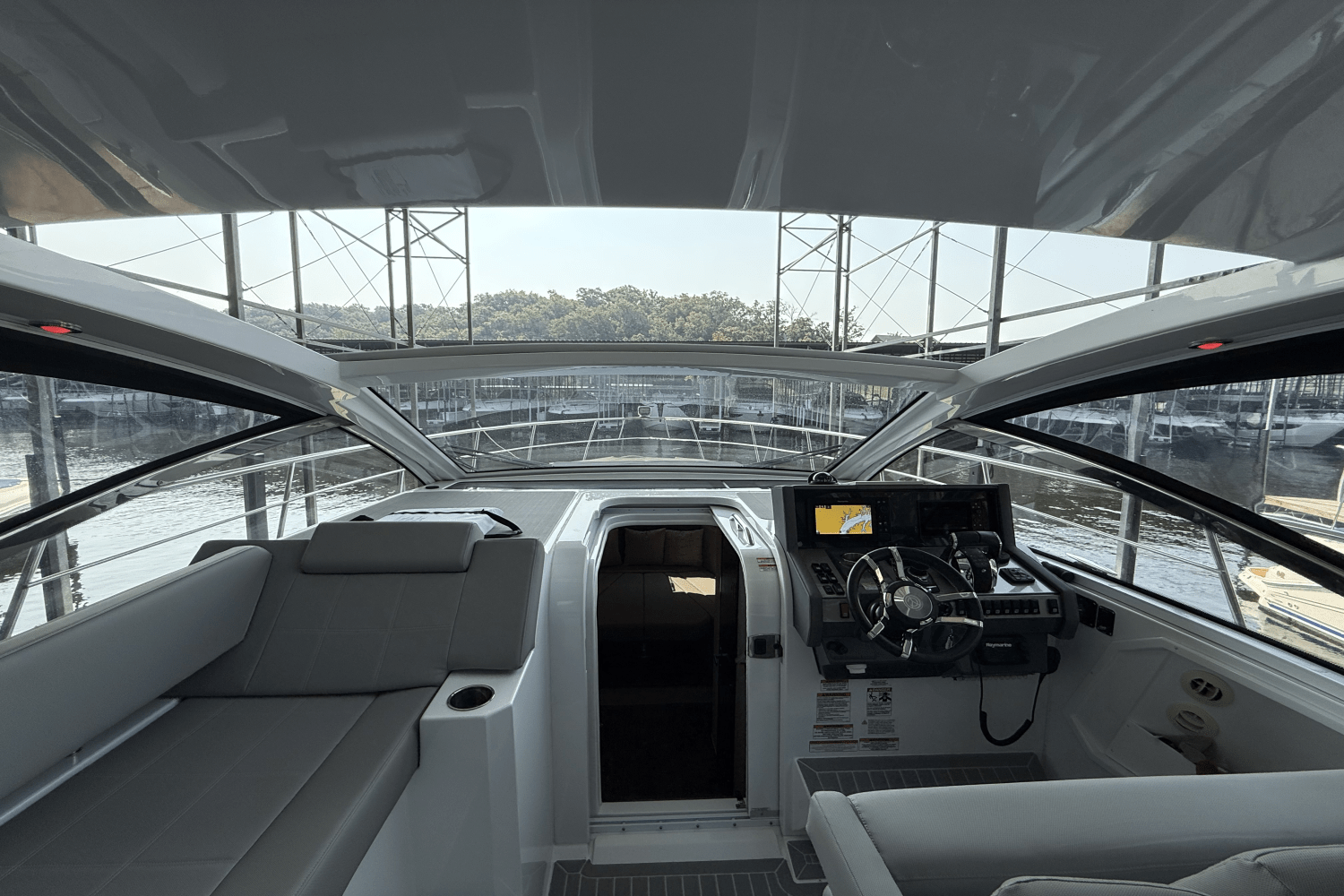 Slide: The Image of Cruisers Yachts 39 Express Coupe 2022 - 32