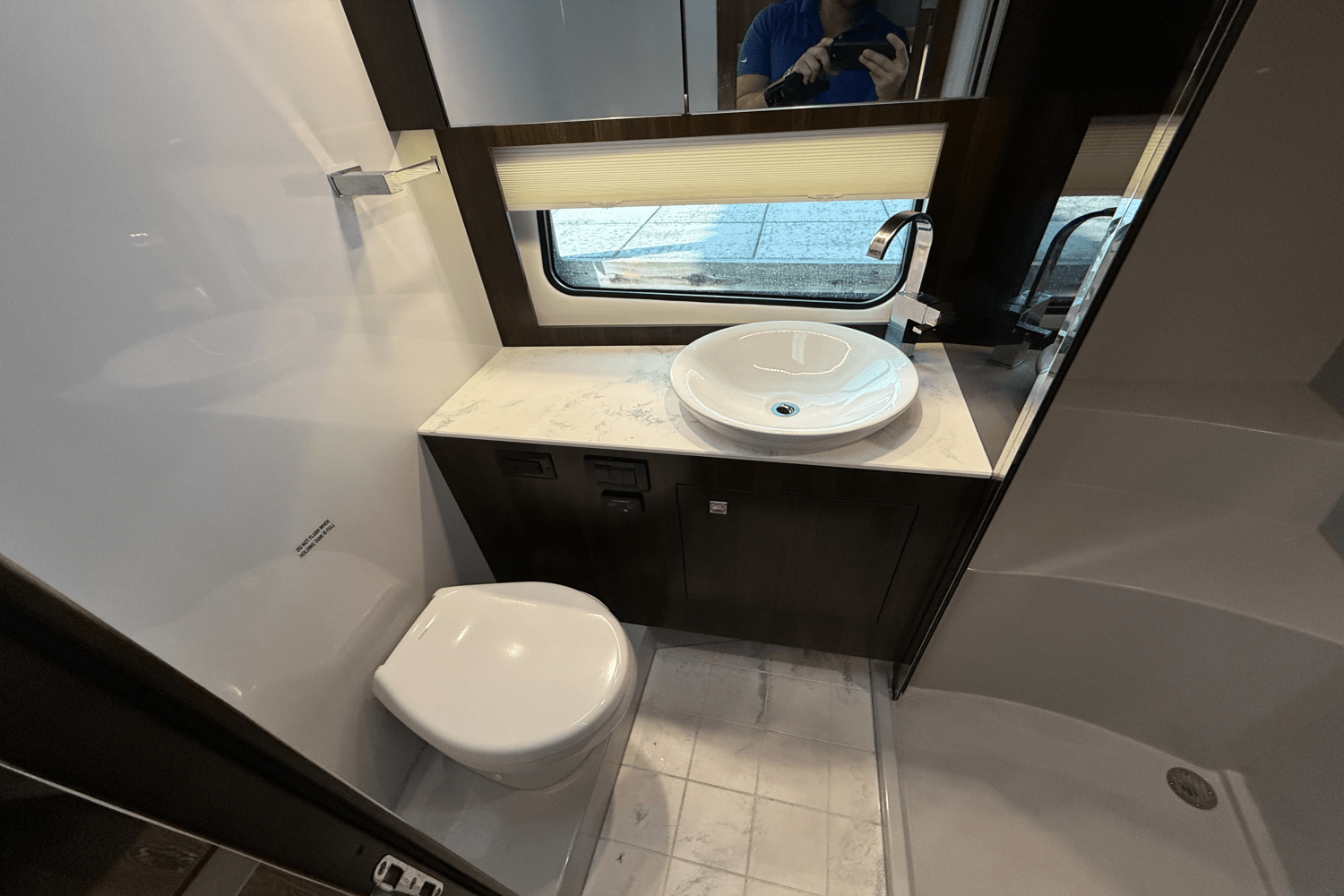 Slide: The Image of Cruisers Yachts 39 Express Coupe 2022 - 46