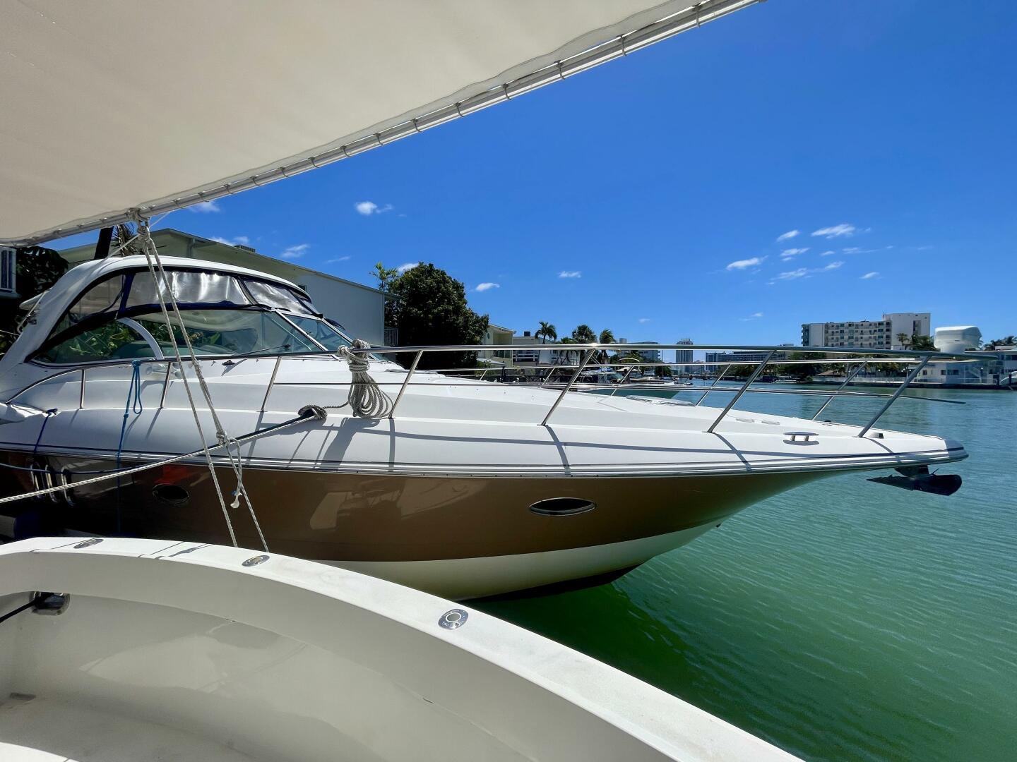 Slide: The Image of Cruisers Yachts 420 Express 2006 - 4363364