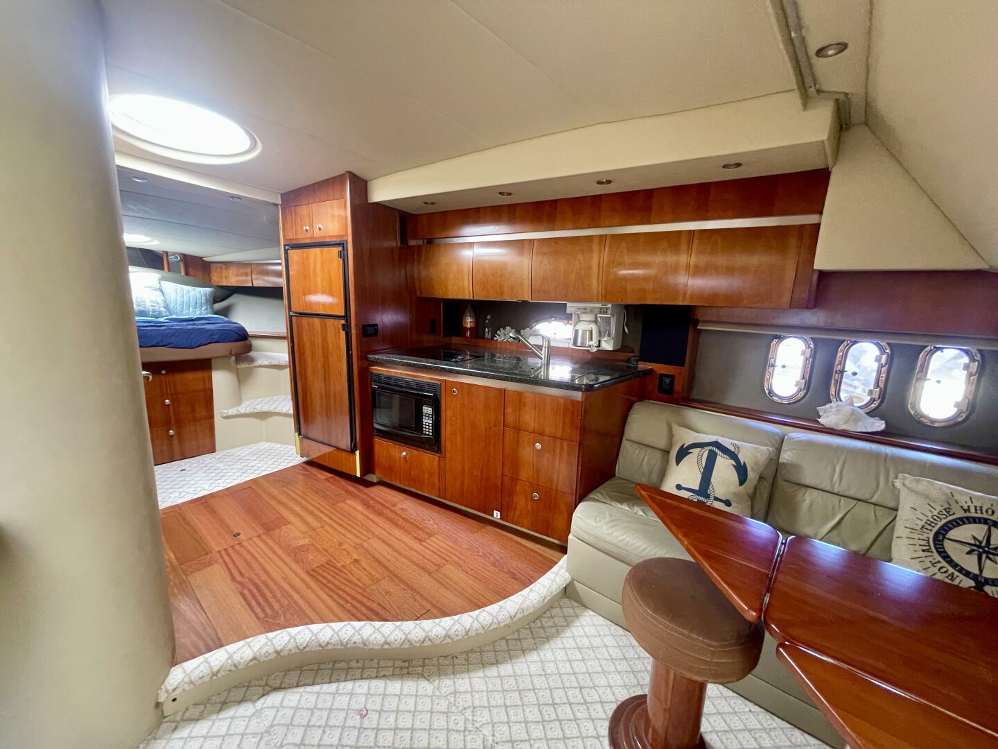 Slide: The Image of Cruisers Yachts 420 Express 2006 - 4363382
