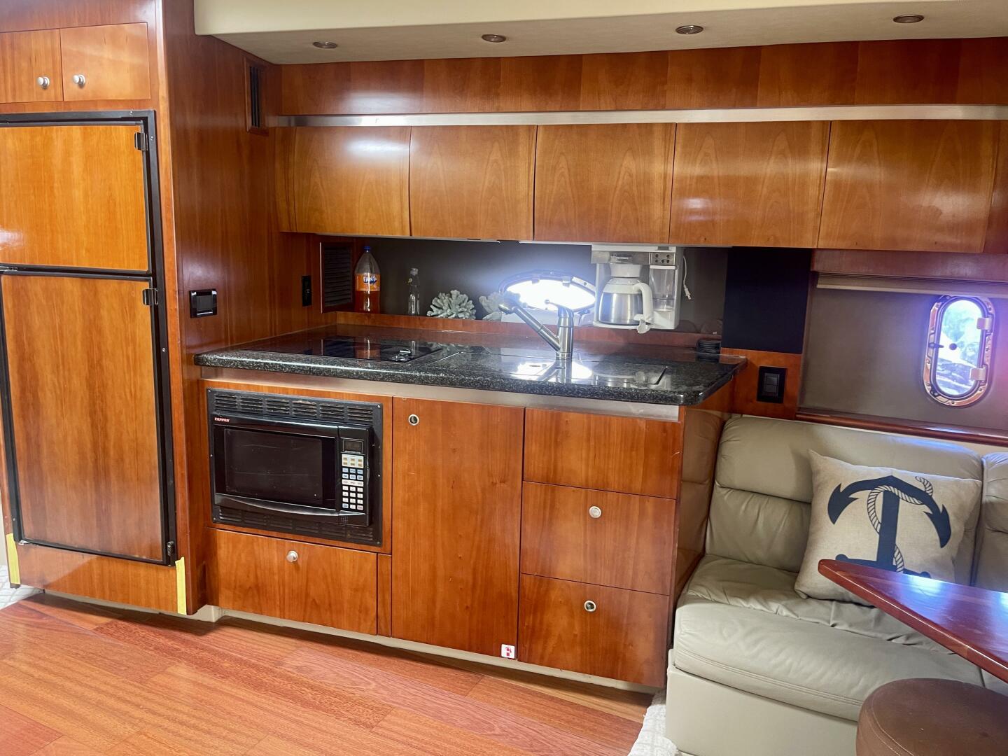 Slide: The Image of Cruisers Yachts 420 Express 2006 - 4363383