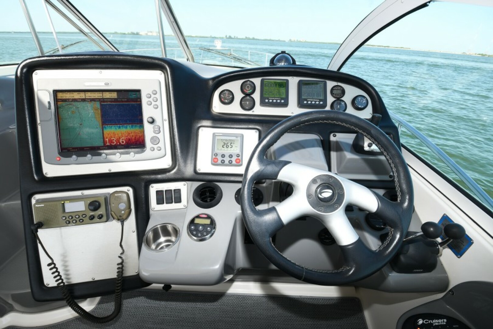 Slide: The Image of 2007 42 Cruisers Express - Got Tubes II - Helm/Electronics - 5120324