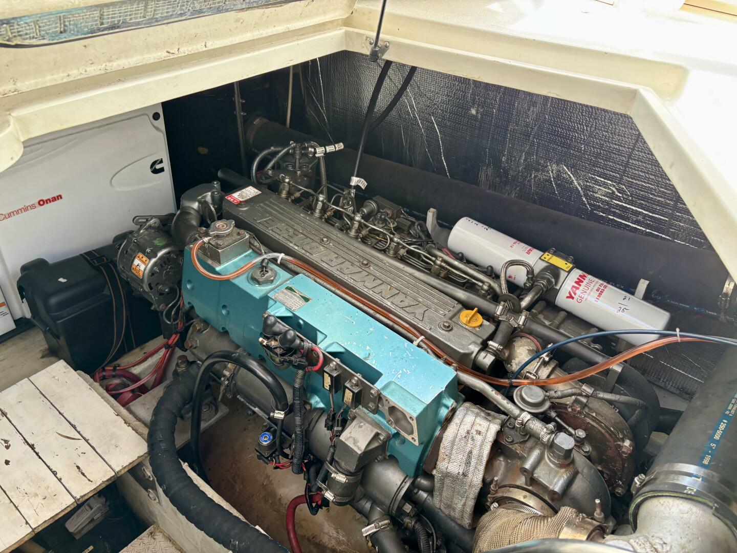 Slide: The Image of Cruisers Yachts 4270 Express 2001 - 5285988