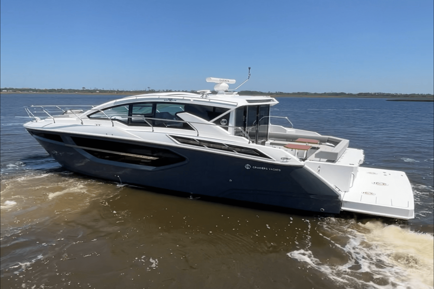 Slide: The Image of Cruisers Yachts 42 Cantius 2024 - 1