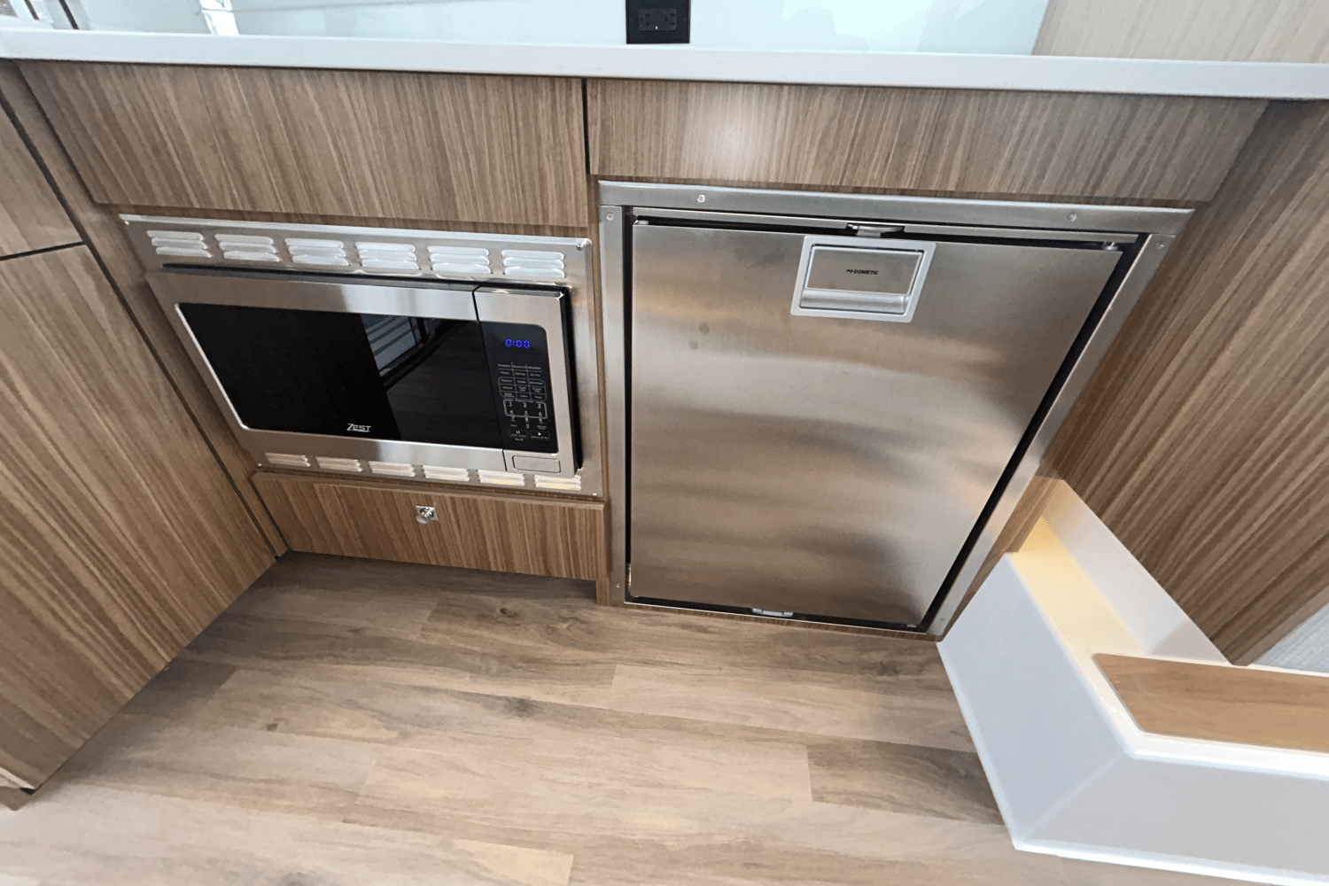 Slide: The Image of Cruisers Yachts 42 Cantius 2025 - 21