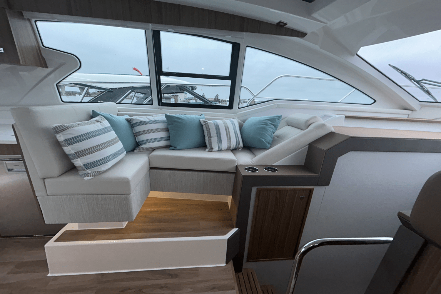 Slide: The Image of Cruisers Yachts 42 Cantius 2025 - 28