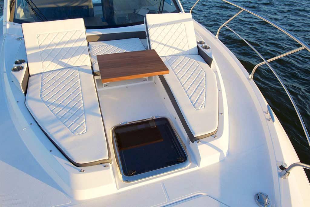 Slide: The Image of Cruisers Yachts 42 Cantius 2025 - 3