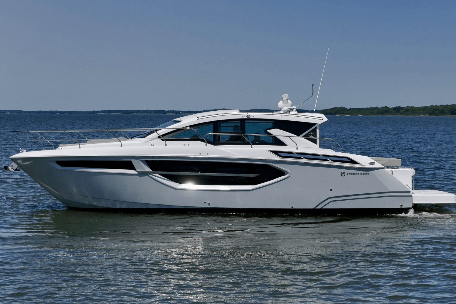 Slide: The Image of Cruisers Yachts 42 Cantius 2025 - 6