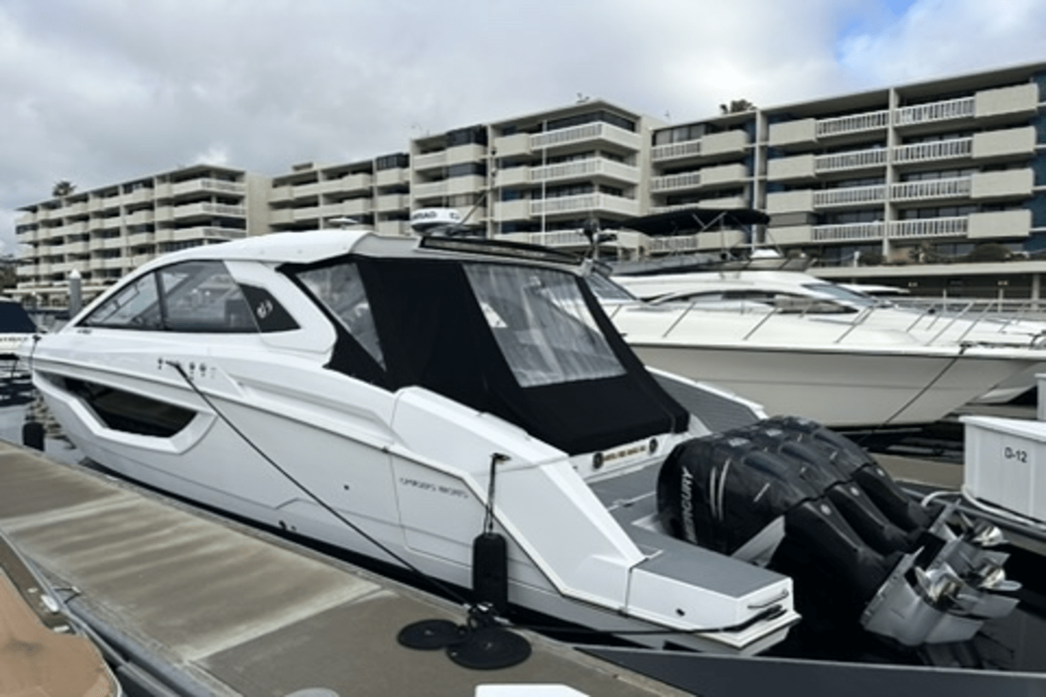 Slide: The Image of Cruisers Yachts 42 GLS 2021 - 2