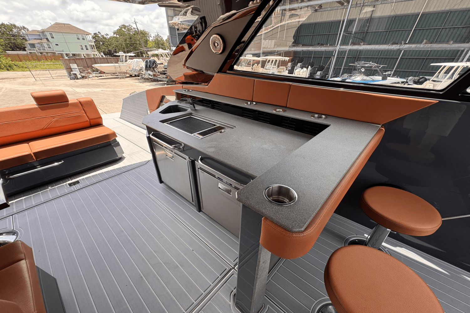 Slide: The Image of Cruisers Yachts 42 GLS 2023 - 11