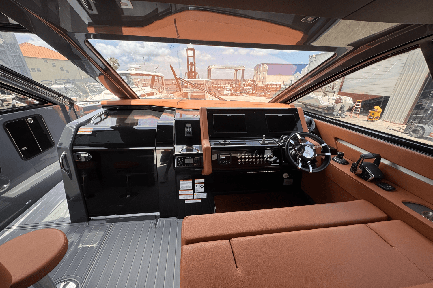 Slide: The Image of Cruisers Yachts 42 GLS 2023 - 12