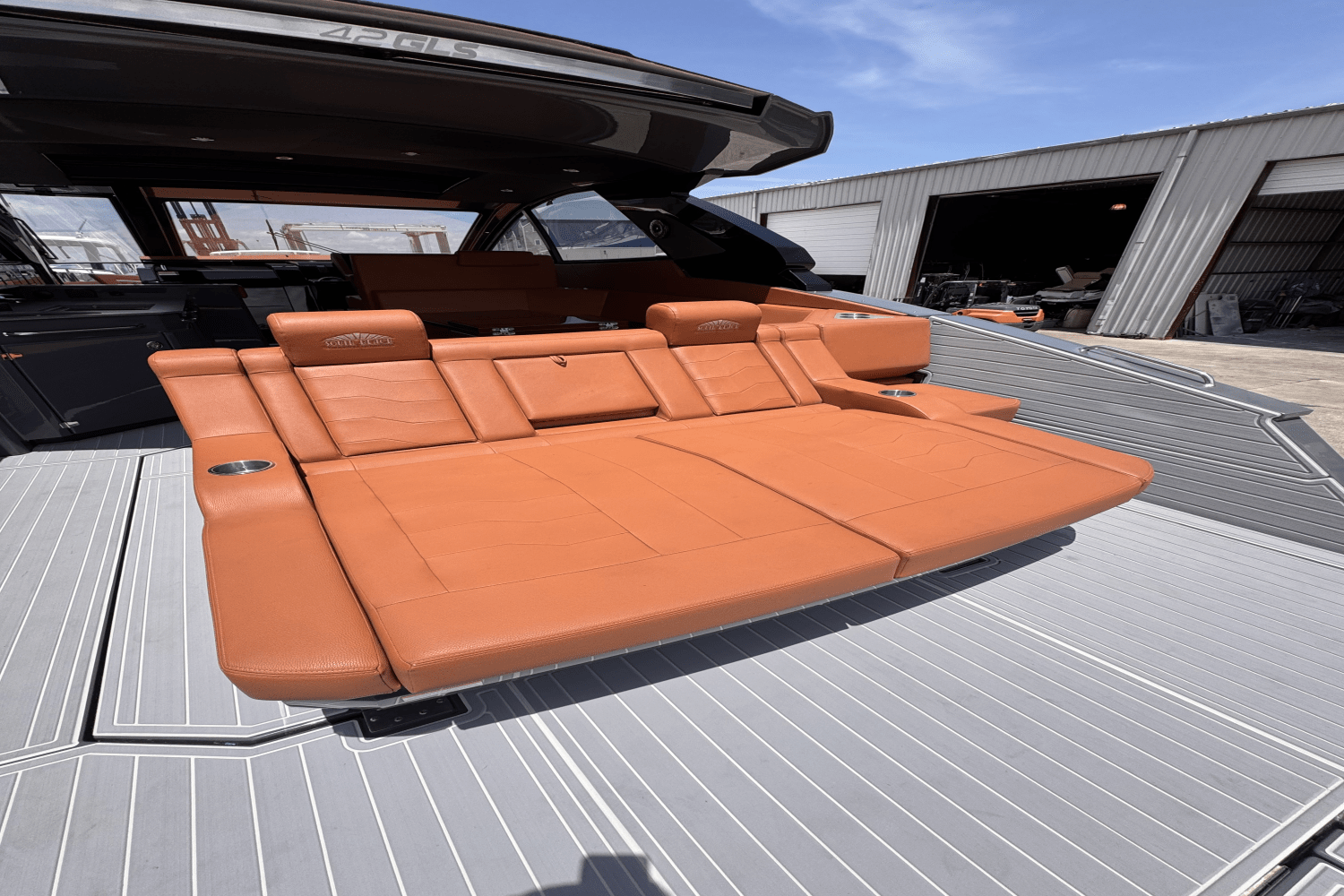 Slide: The Image of Cruisers Yachts 42 GLS 2023 - 15