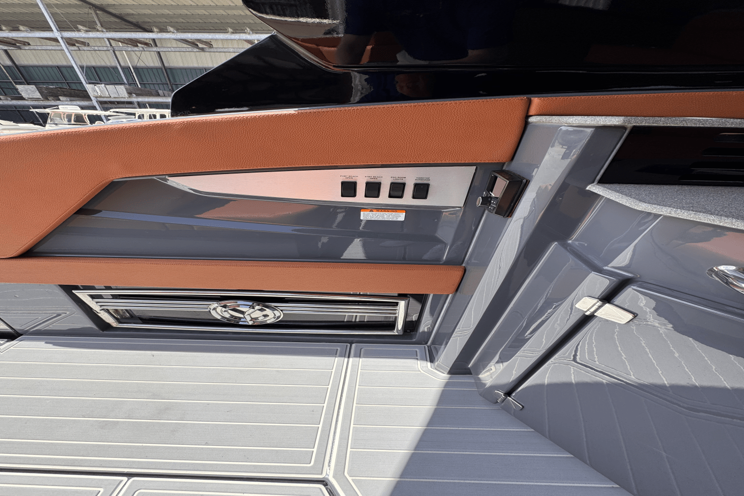 Slide: The Image of Cruisers Yachts 42 GLS 2023 - 16