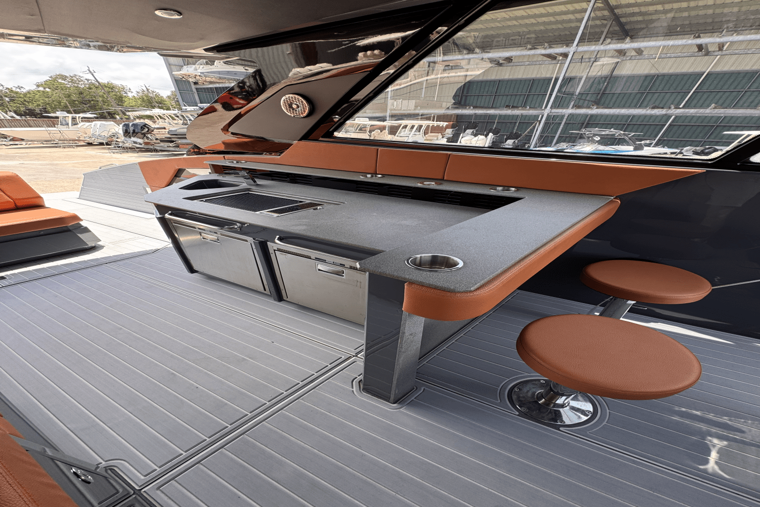 Slide: The Image of Cruisers Yachts 42 GLS 2023 - 18
