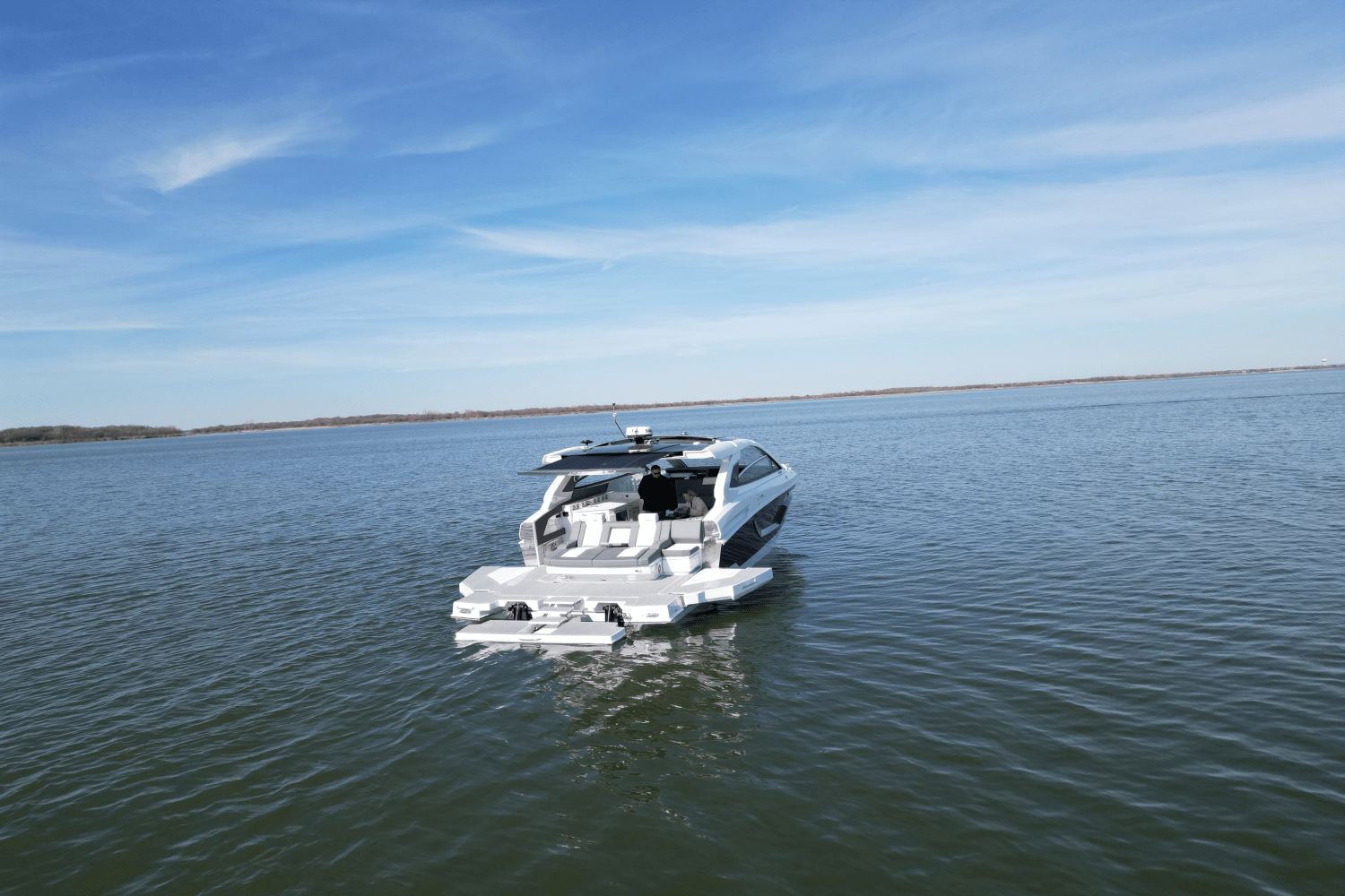Slide: The Image of Cruisers Yachts 42 GLS 2025 - 10