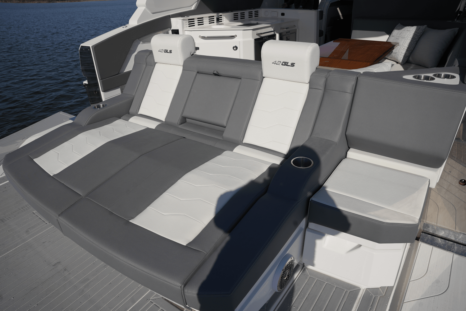Slide: The Image of Cruisers Yachts 42 GLS 2025 - 15
