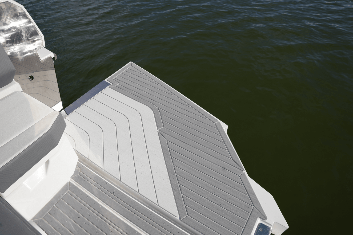 Slide: The Image of Cruisers Yachts 42 GLS 2025 - 17