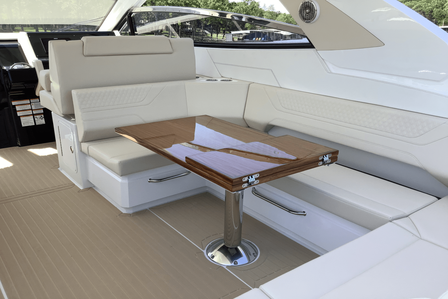 Slide: The Image of Cruisers Yachts 42 GLS 2025 - 17