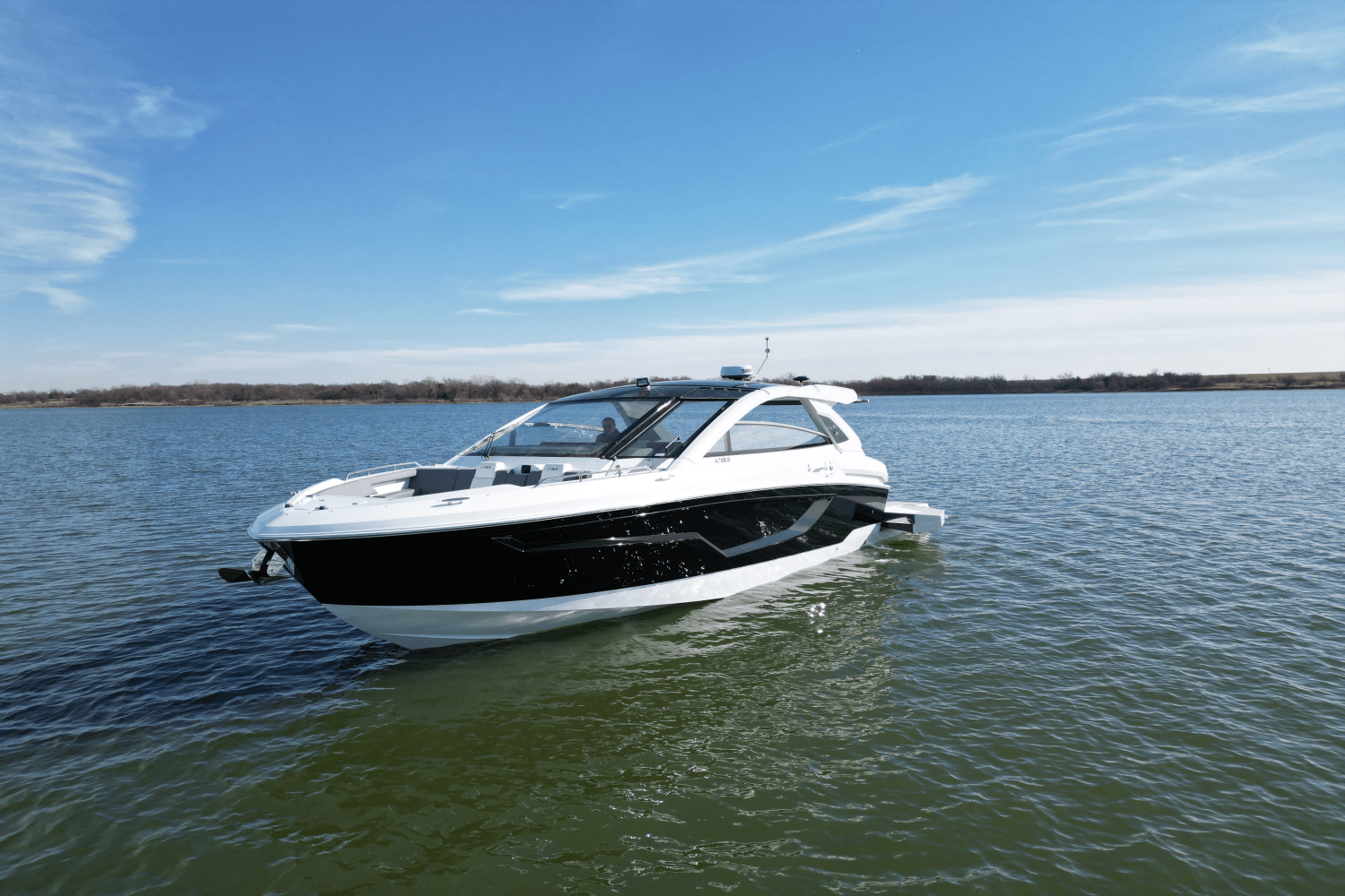 Slide: The Image of Cruisers Yachts 42 GLS 2025 - 2