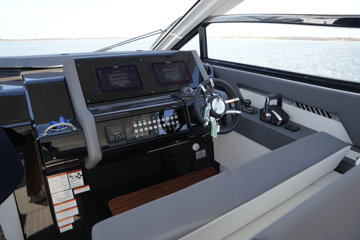 Slide: The Image of Cruisers Yachts 42 GLS 2025 - 25