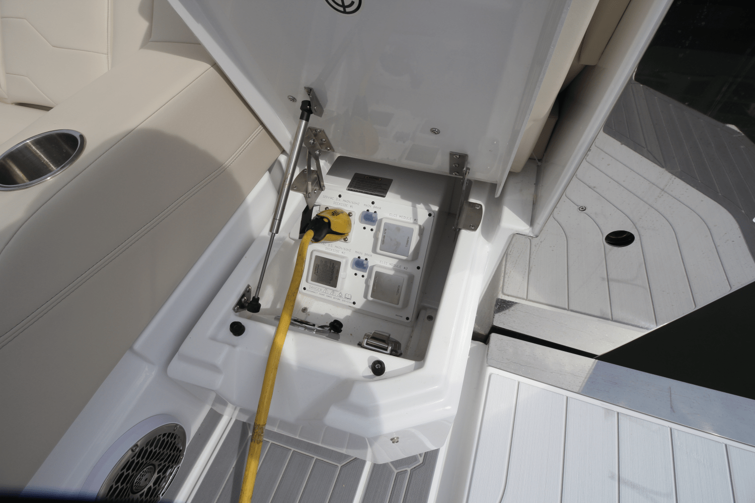 Slide: The Image of Cruisers Yachts 42 GLS Outboard 2024 - 22