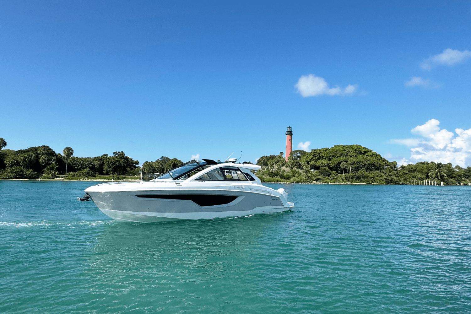 Slide: The Image of Cruisers Yachts 42 GLS Outboard 2026 - 0