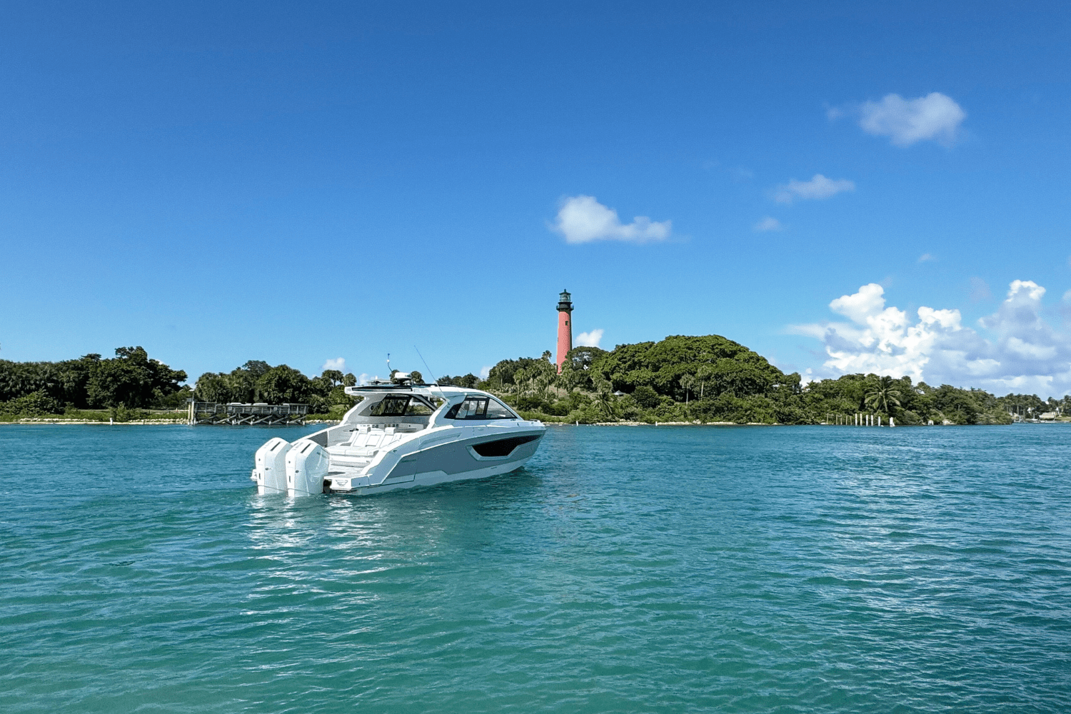 Slide: The Image of Cruisers Yachts 42 GLS Outboard 2026 - 2