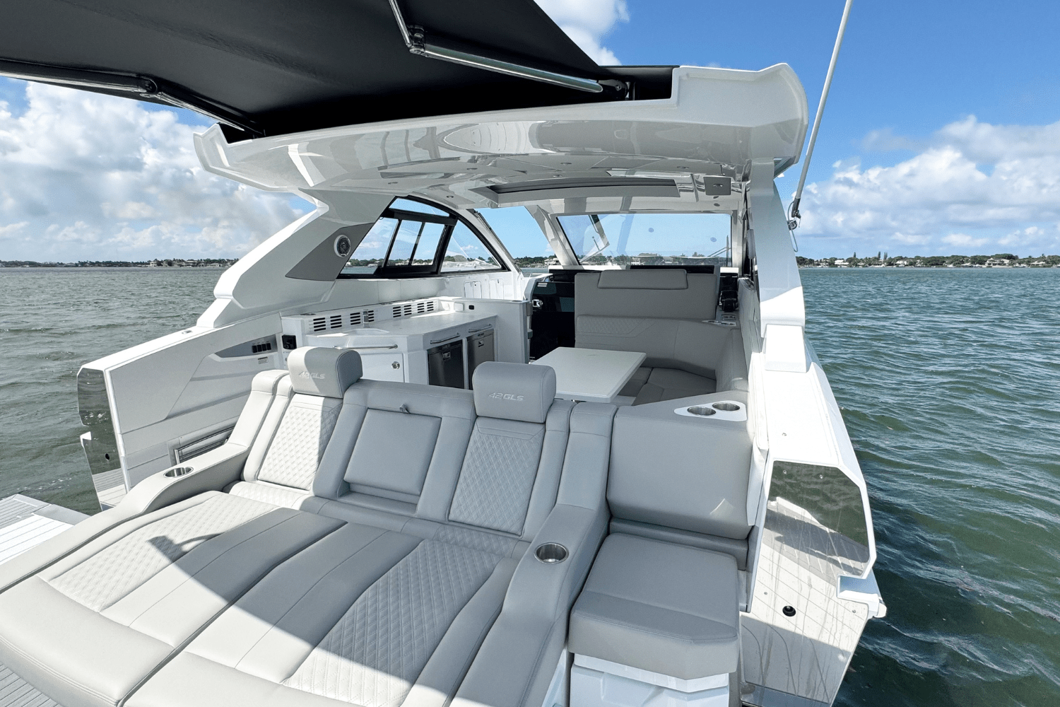 Slide: The Image of Cruisers Yachts 42 GLS Outboard 2026 - 22