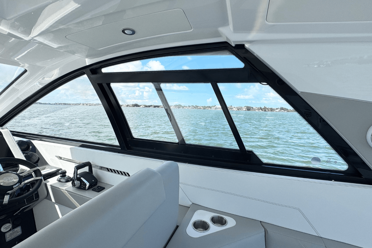 Slide: The Image of Cruisers Yachts 42 GLS Outboard 2026 - 34