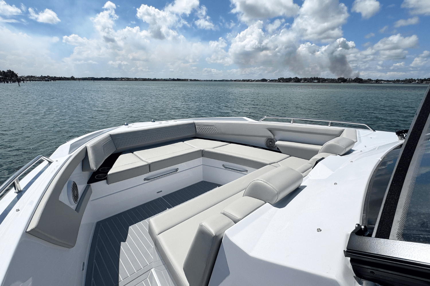 Slide: The Image of Cruisers Yachts 42 GLS Outboard 2026 - 40