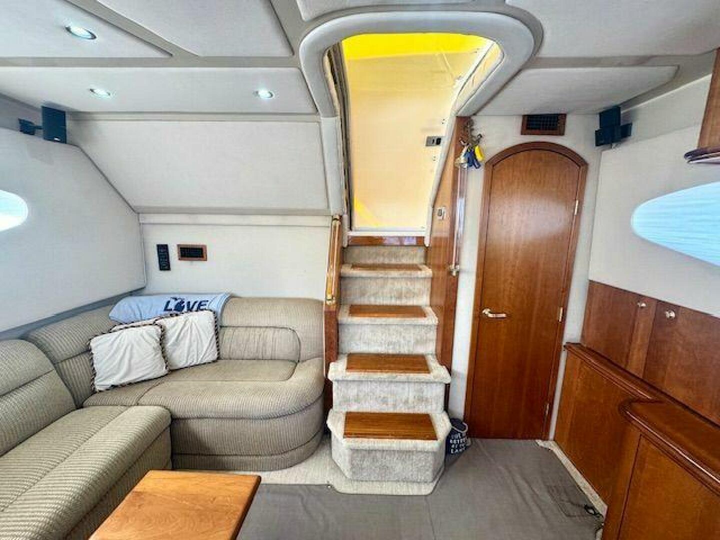 Slide: The Image of Cruisers Yachts 4450 Express Motor Yacht 2001 - 5503768