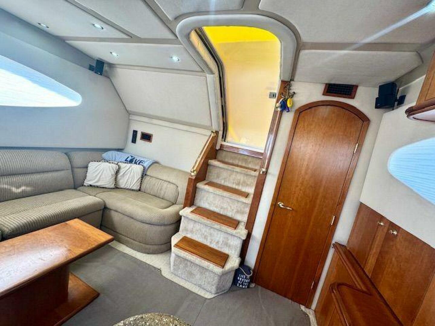 Slide: The Image of Cruisers Yachts 4450 Express Motor Yacht 2001 - 5503781