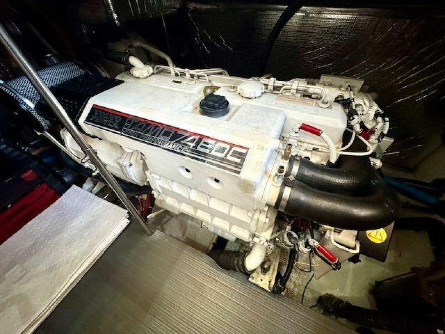 Slide: The Image of Cruisers Yachts 4450 Express Motor Yacht 2001 - 5503804