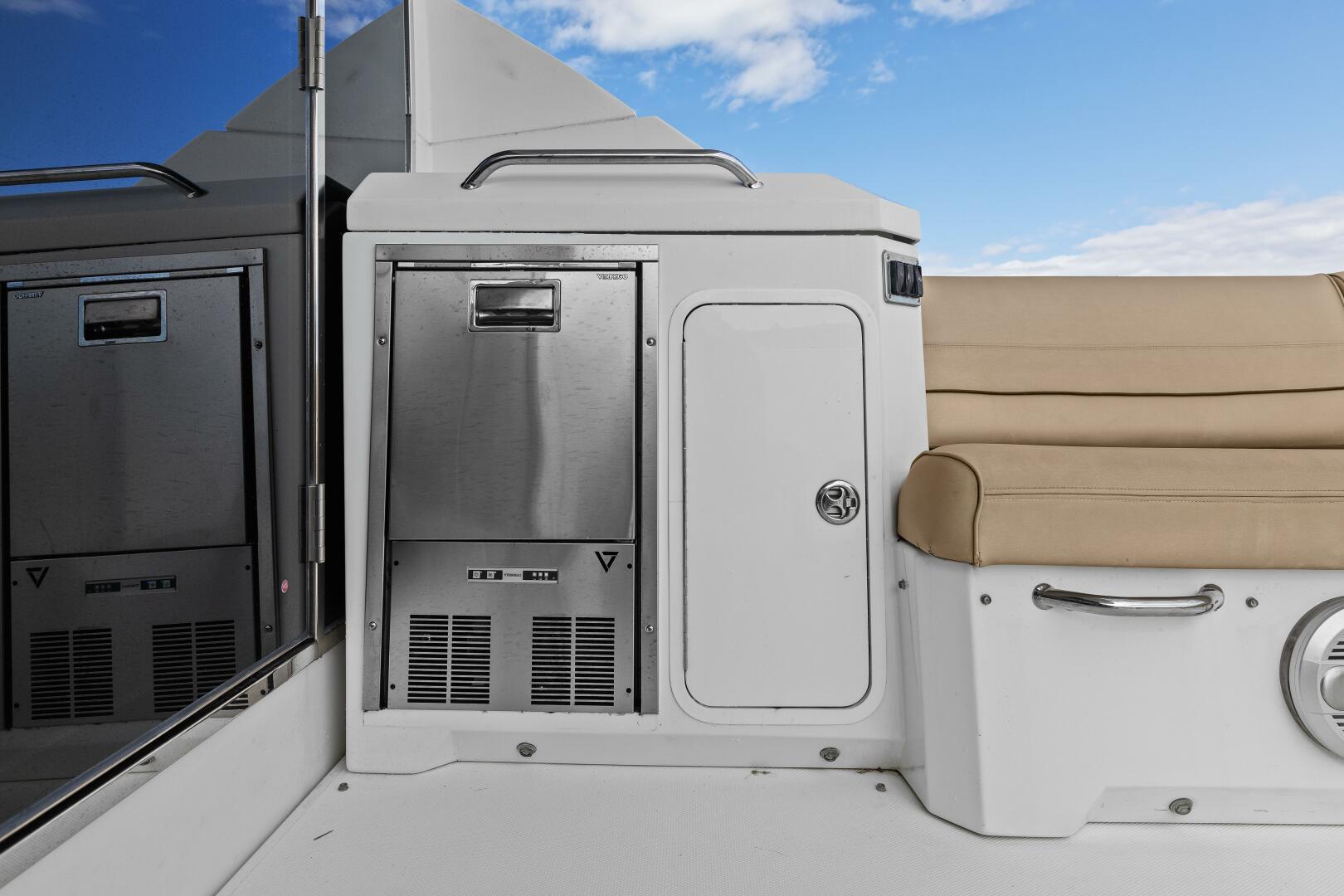 Slide: The Image of 2014 45 Cruisers Yachts Cantius - Best Times Too  - 4871134