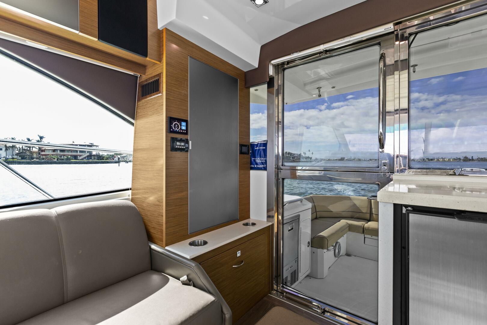 Slide: The Image of 2014 45 Cruisers Yachts Cantius - Best Times Too - 4871159