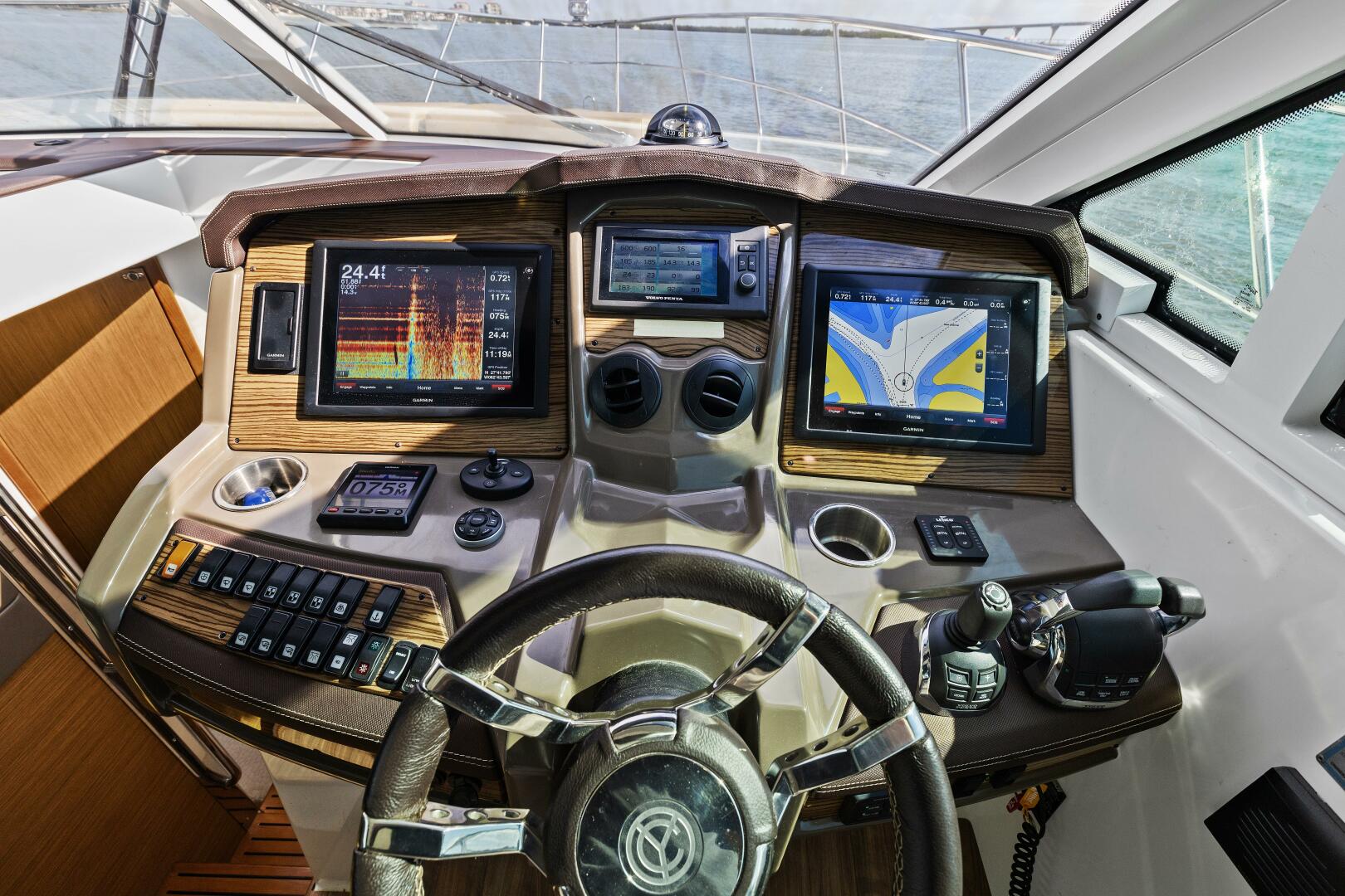 Slide: The Image of 2014 45 Cruisers Yachts Cantius - Best Times Too - 4871176