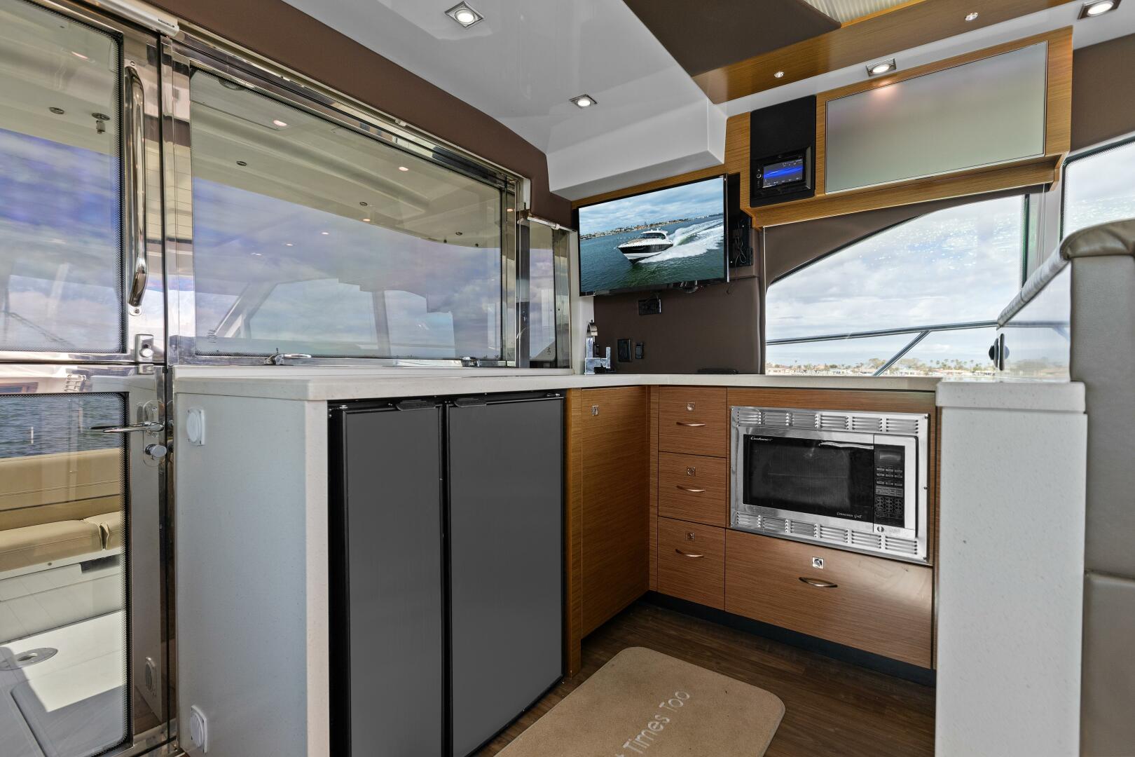 Slide: The Image of 2014 45 Cruisers Yachts Cantius - Best Times Too - 4871188