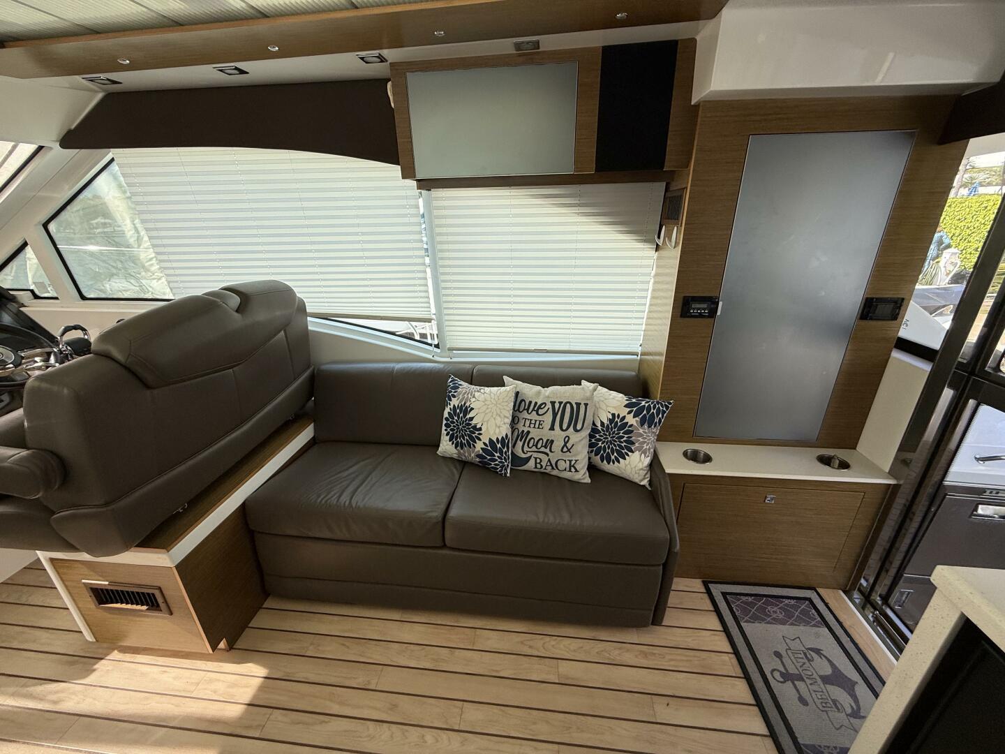 Slide: The Image of Cruisers Yachts 45 Cantius 2014 - 5088106