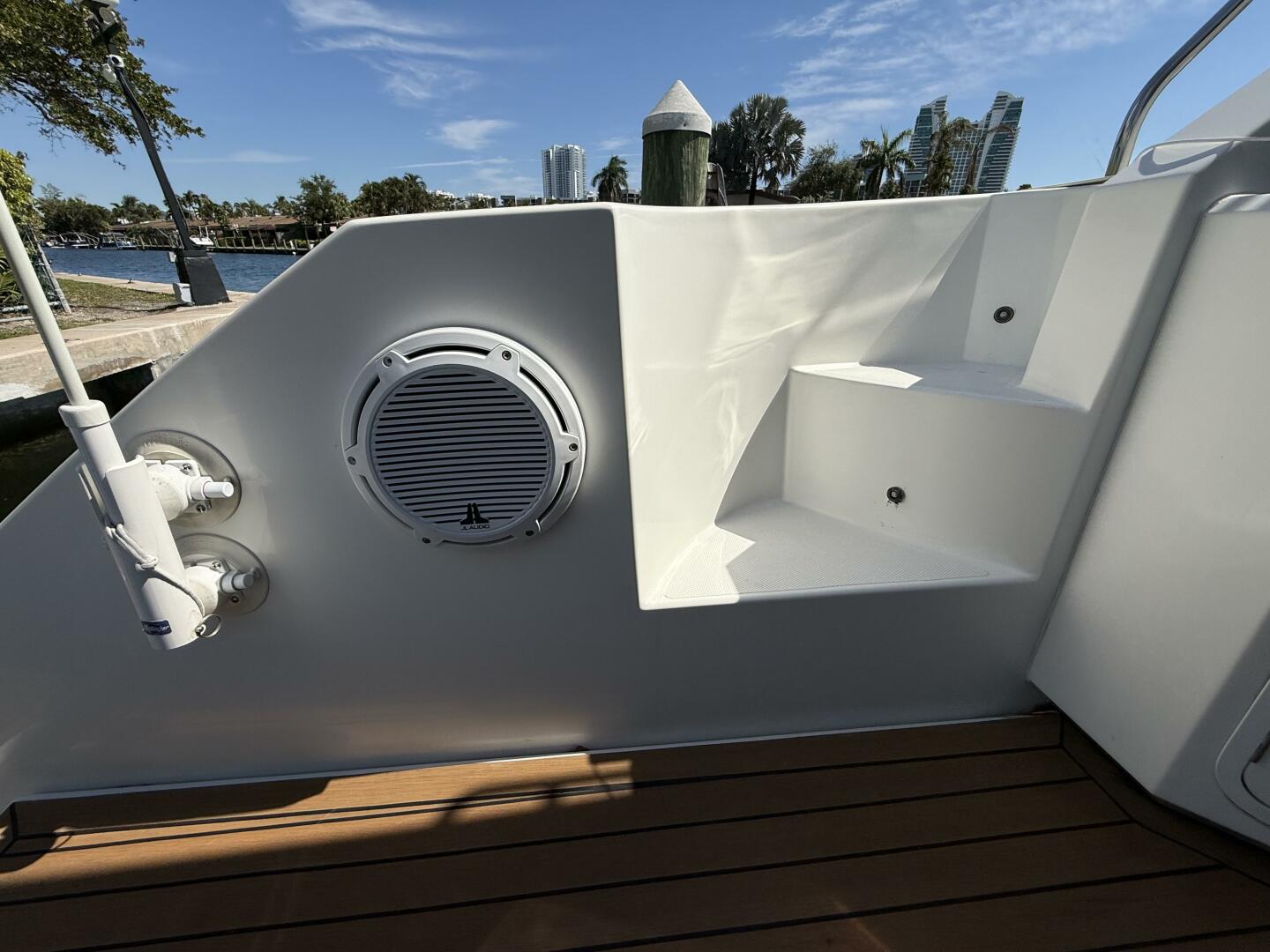 Slide: The Image of Cruisers Yachts 45 Cantius 2014 - 5088162