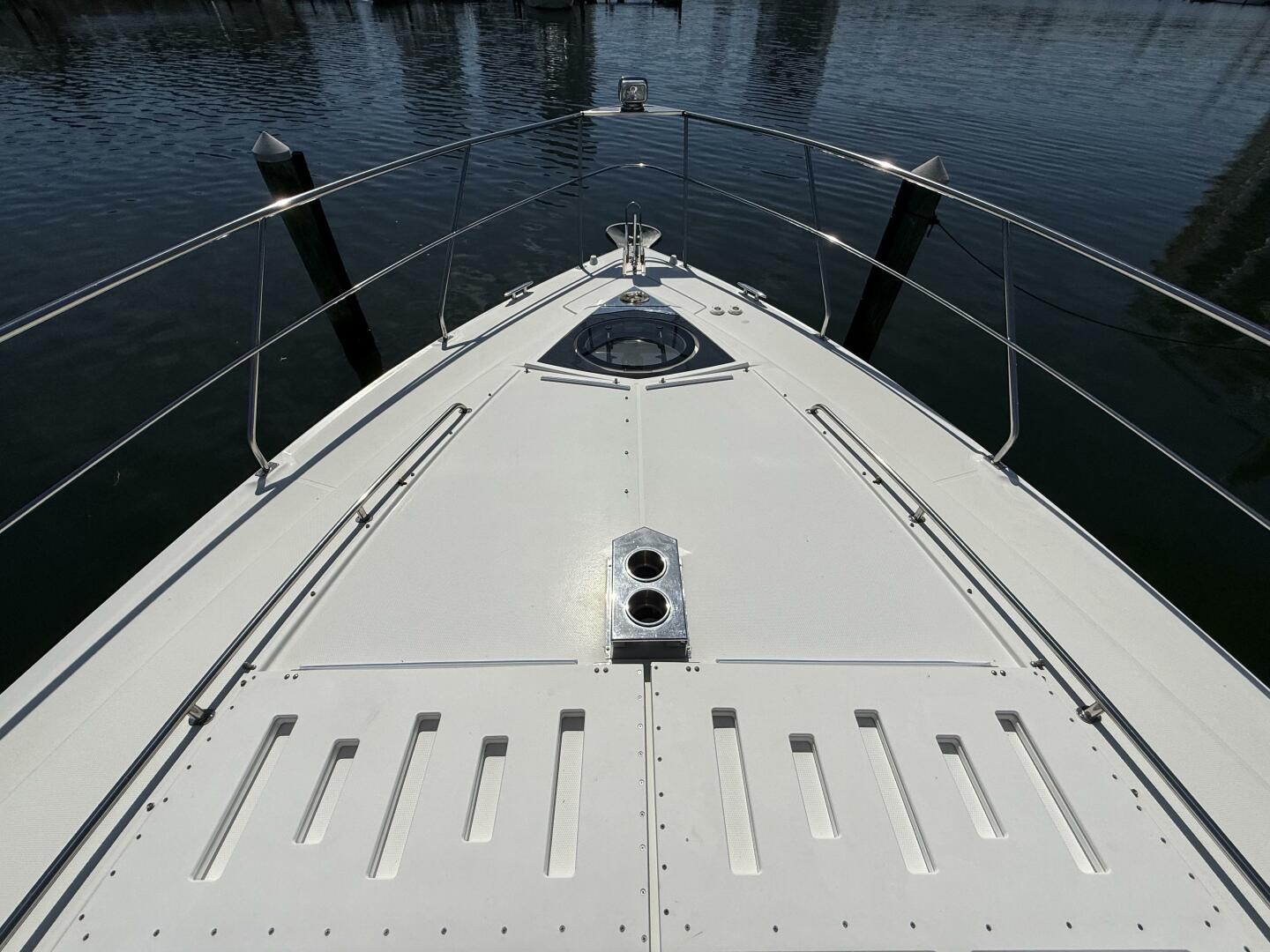 Slide: The Image of Cruisers Yachts 45 Cantius 2014 - 5088177