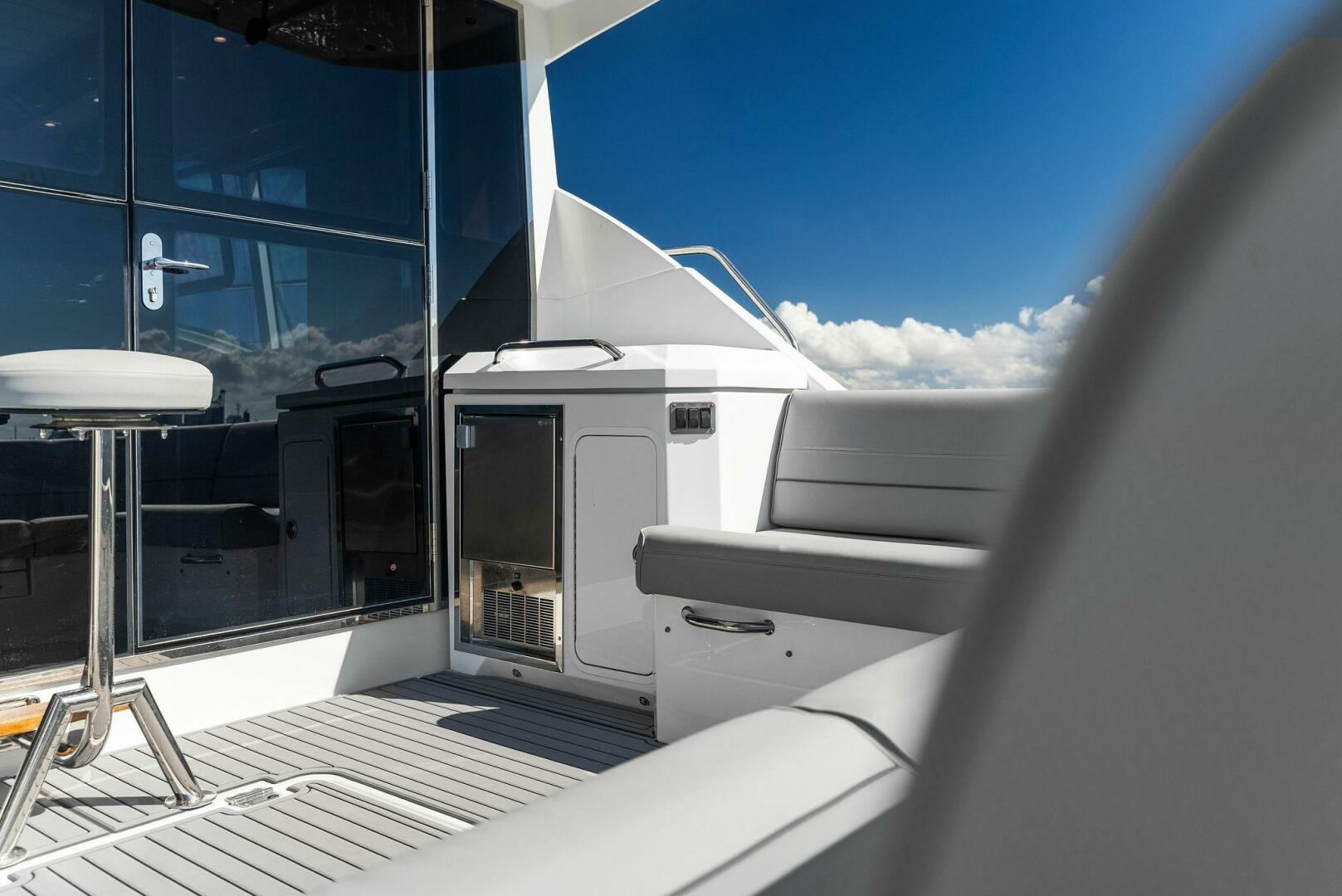 Slide: The Image of 2018 Cruisers 45 Cantius 'Royal Speerit III' - 4007860