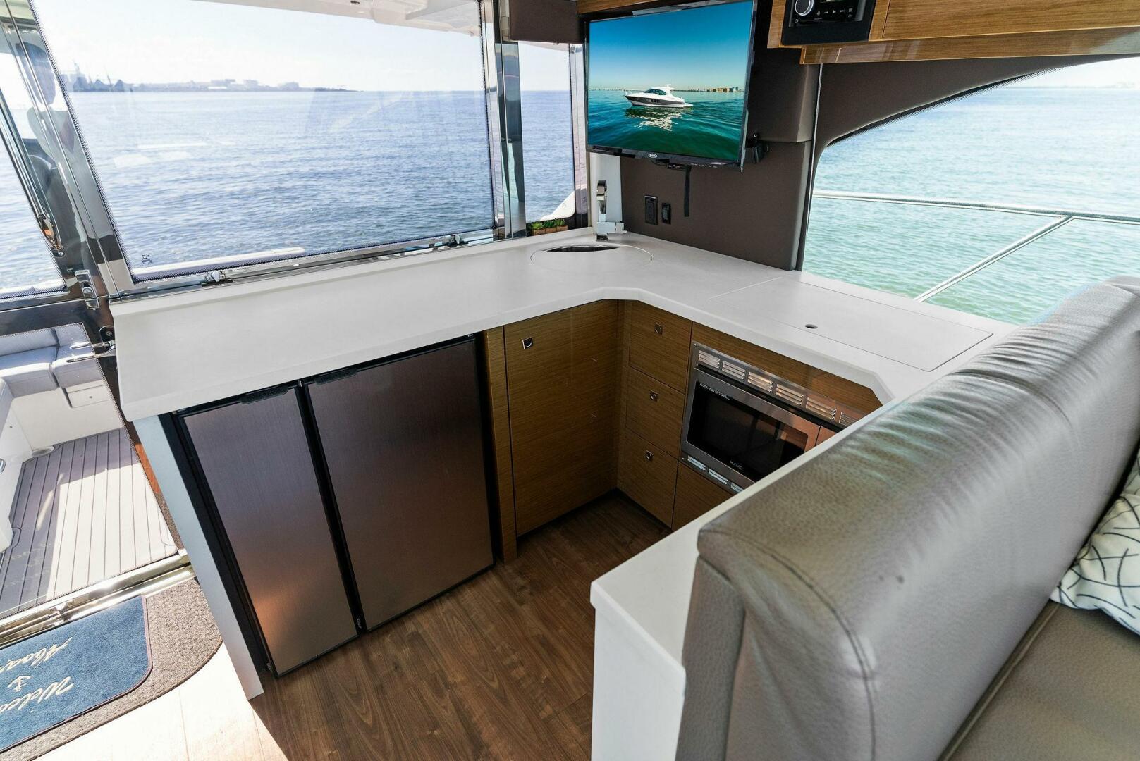 Slide: The Image of 2018 Cruisers 45 Cantius 'Royal Speerit III' - 4007865