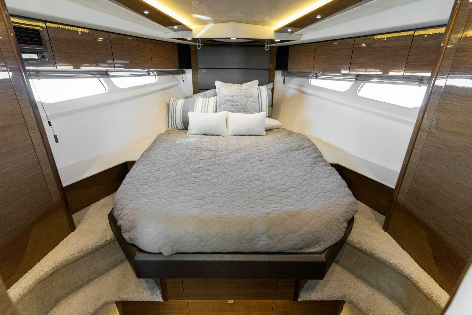 Slide: The Image of 2018 Cruisers 45 Cantius 'Royal Speerit III' Forward Stateroom - 4007875