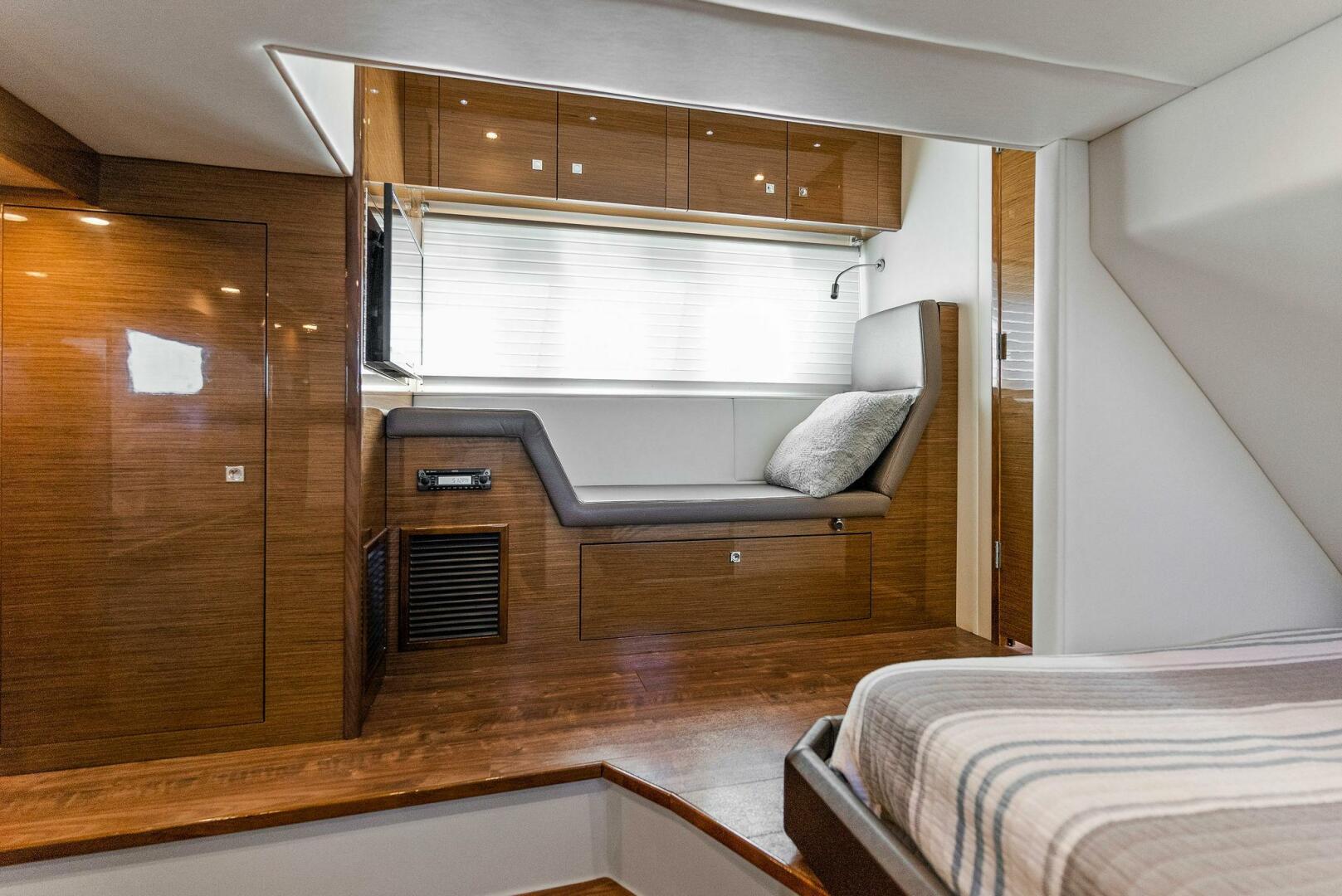 Slide: The Image of 2018 Cruisers 45 Cantius 'Royal Speerit III' - 4007882